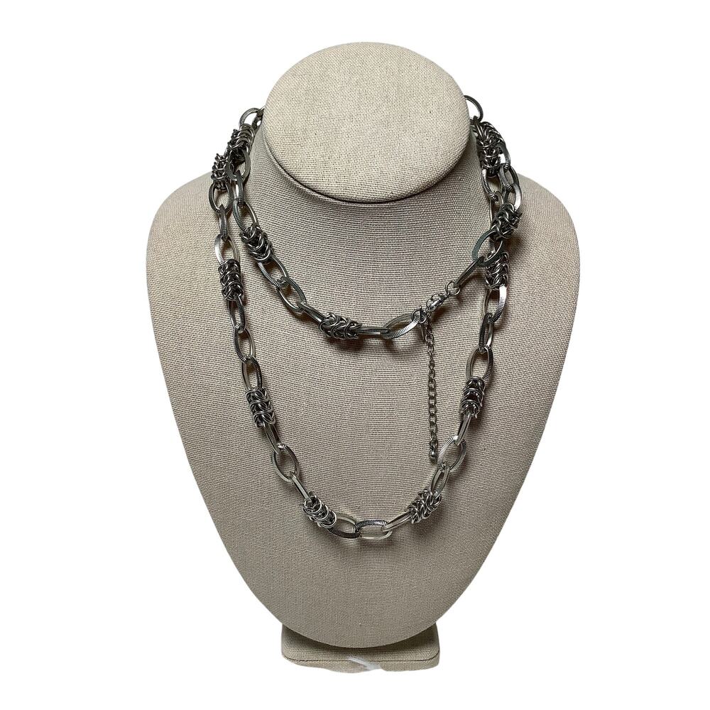 Vintage NY Silver Tone Chunky Oval Link Byzantine Chainmaille Necklace A1-49